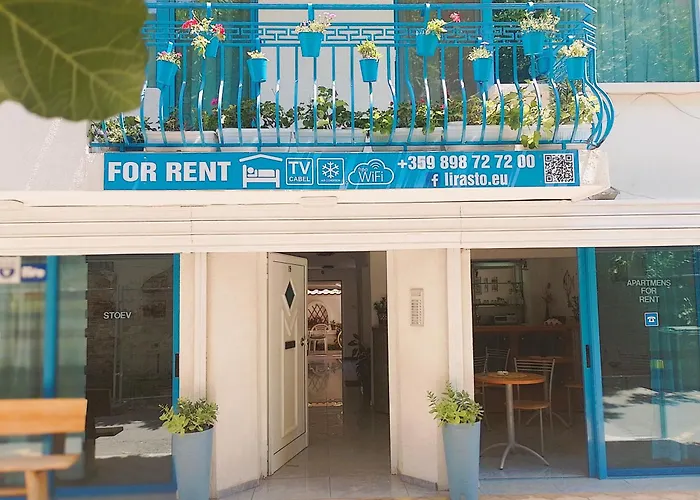 Lira Sto Apartments